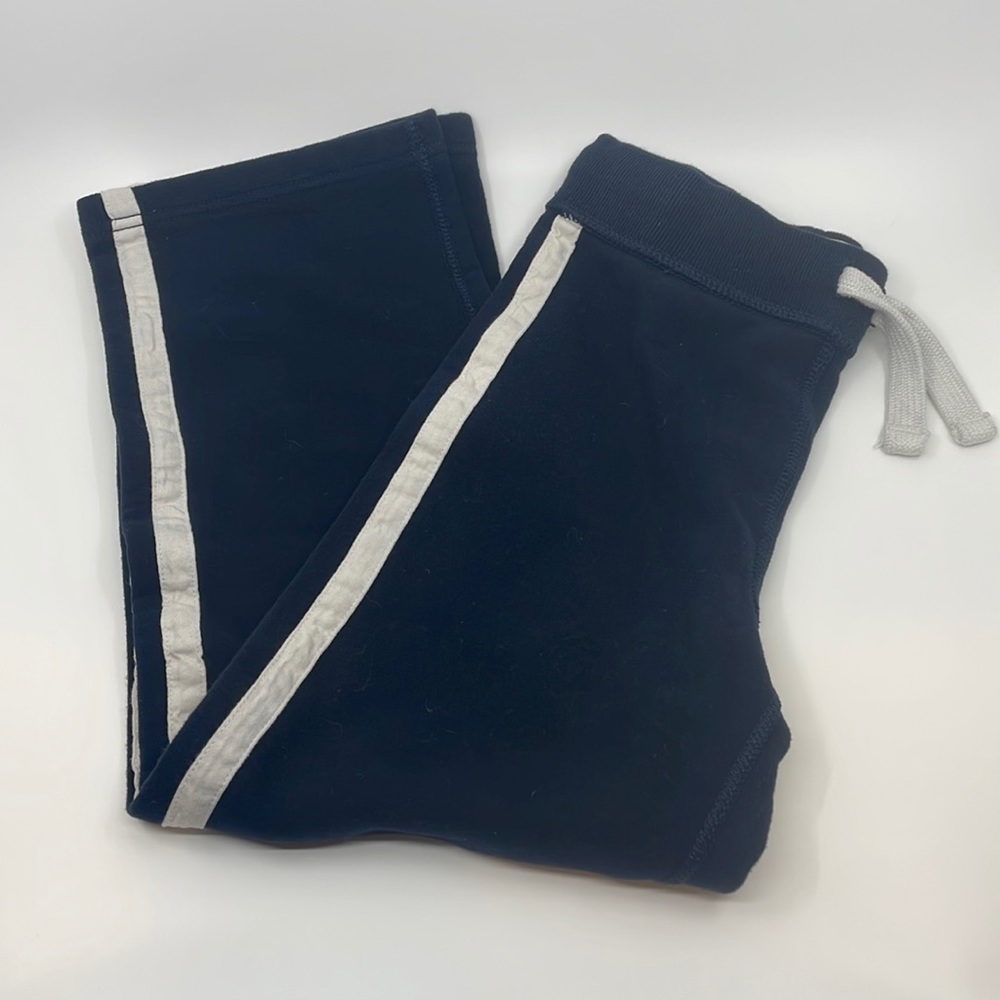 NWOT CHIlDRENS PLACE Boys Sweatpants - size 7/8 blue with white strip